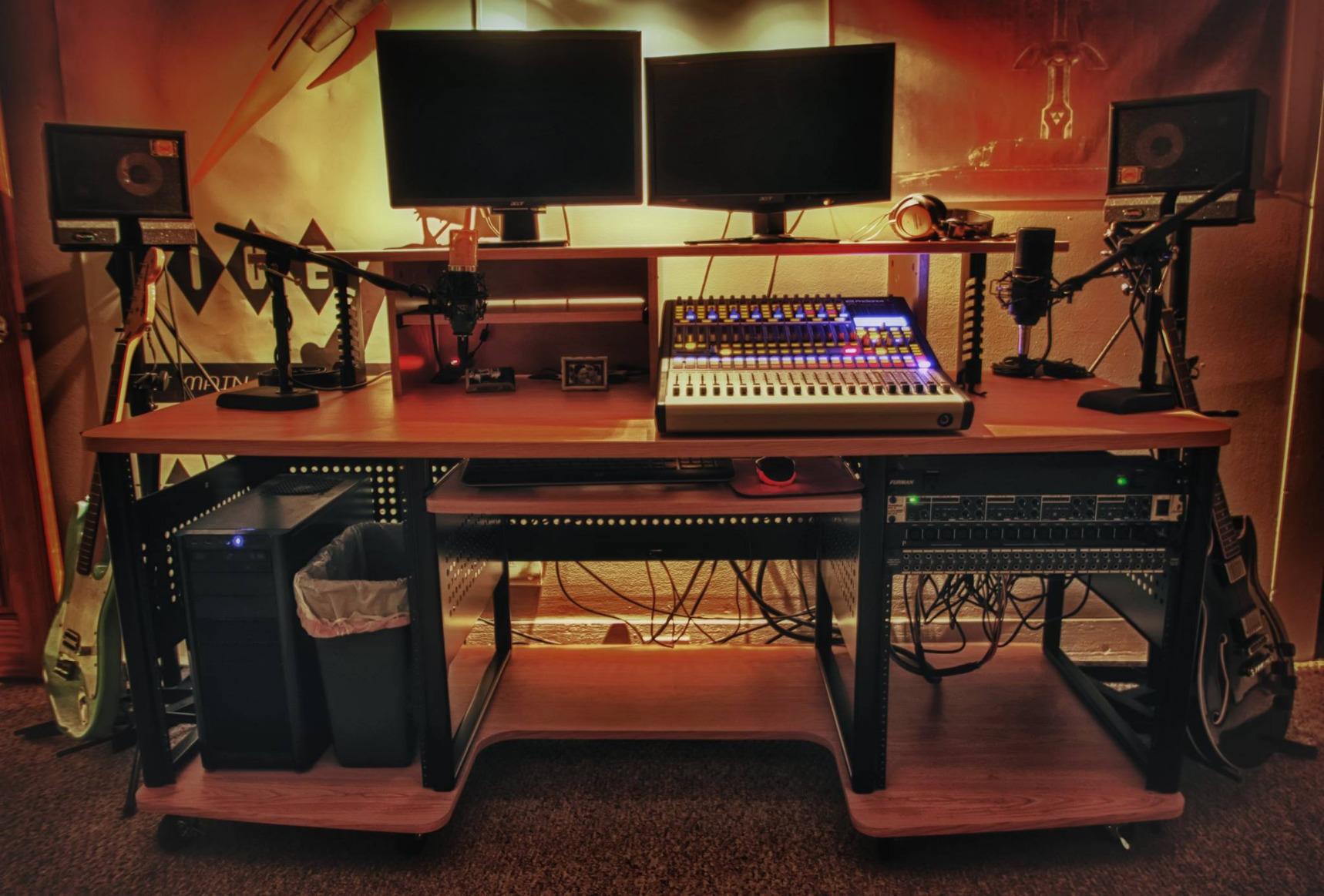 Studio RTA Producer Station 2023